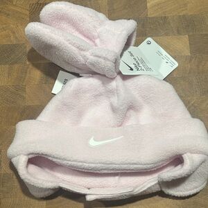 NWT Nike Kids Light Pink Fleece Beanie & Mittens Set